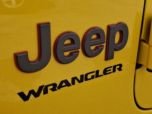Certified 2021 Jeep Wrangler Rubicon image 31