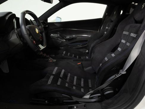 Used 2020 Ferrari 488 Pista Coupe RWD image 34