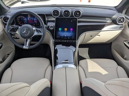 Used 2026 Mercedes-Benz GLC 300 4MATIC image 12