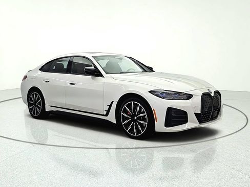 Used 2024 BMW i4 xDrive40i w/ M Sport Package AWD/4WD image 9