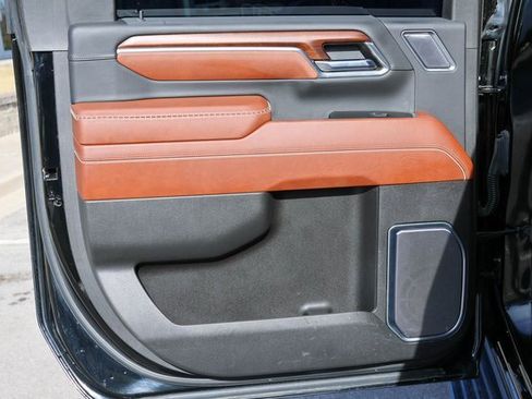 Used 2024 GMC Sierra 2500 Denali Ultimate image 16