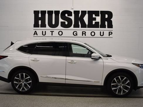 Used 2023 Acura MDX SH-AWD w/ Technology Package image 2