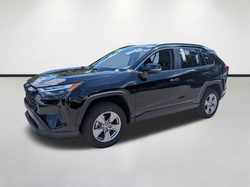 Used 2024 Toyota RAV4 XLE FWD image 8
