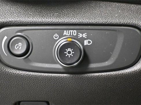 Used 2023 Chevrolet Blazer LT w/ Sound & Technology Package image 18