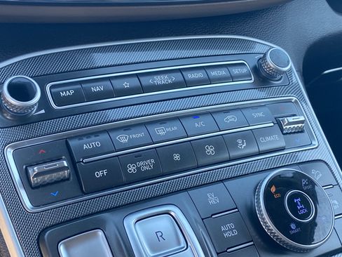 Used 2023 Hyundai Santa Fe SEL Convenience image 23