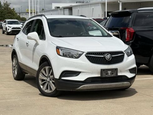 Used 2019 Buick Encore Preferred FWD image 2