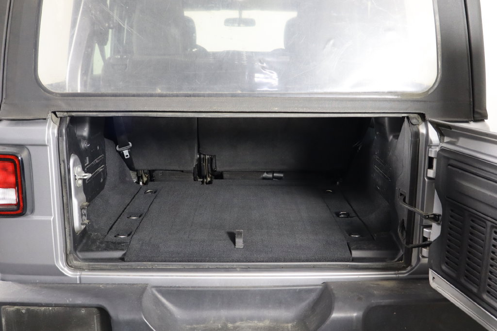 Used 2018 Jeep Wrangler Unlimited Sport AWD/4WD image 16