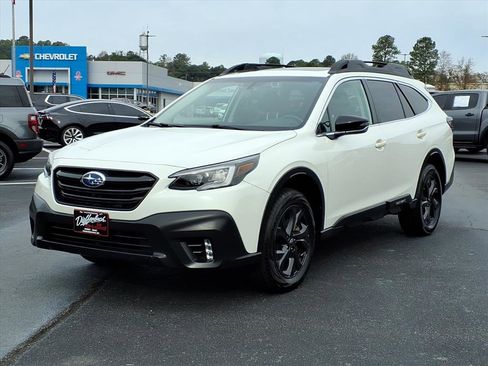 Used 2022 Subaru Outback Onyx Edition XT image 1