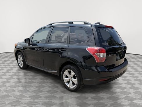 Used 2016 Subaru Forester 2.5i Premium AWD/4WD image 5