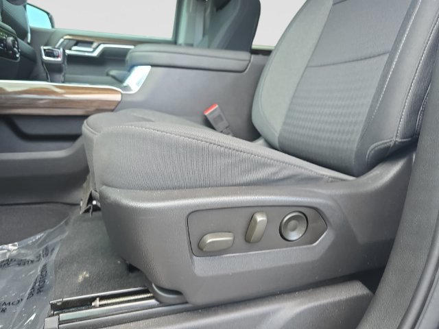 Used 2023 Chevrolet Silverado 1500 RST AWD/4WD image 31