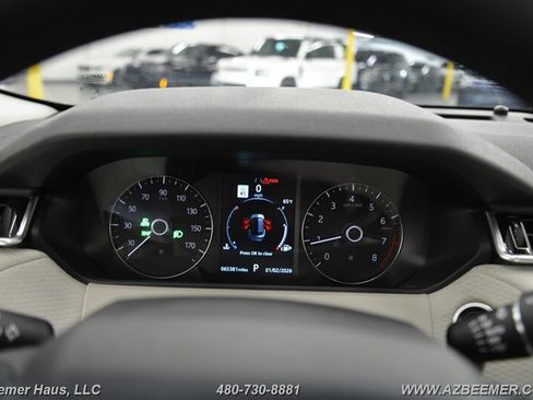 Used 2020 Land Rover Range Rover Velar S image 29