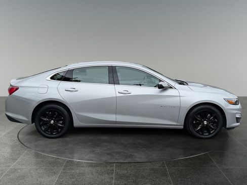 Used 2022 Chevrolet Malibu LT FWD image 10
