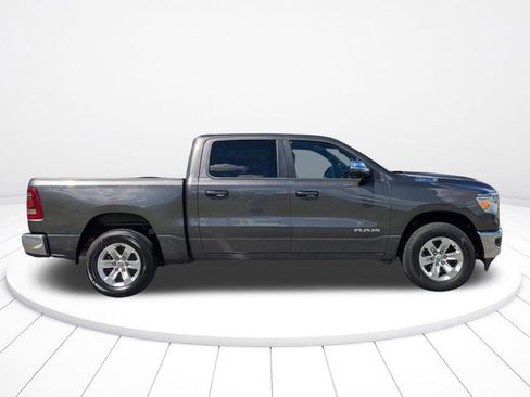 Used 2024 RAM 1500 Laramie image 12