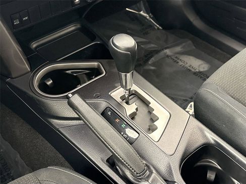 Used 2016 Toyota RAV4 XLE image 27