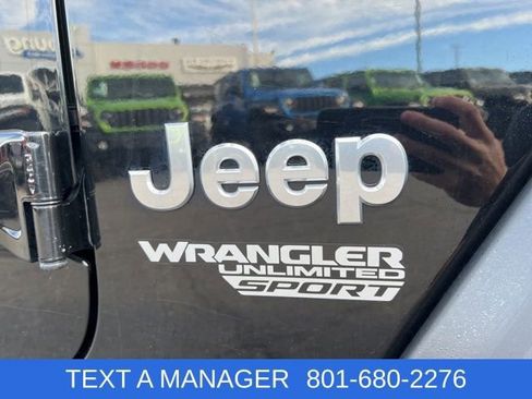 Used 2018 Jeep Wrangler Unlimited Sport S AWD/4WD image 9