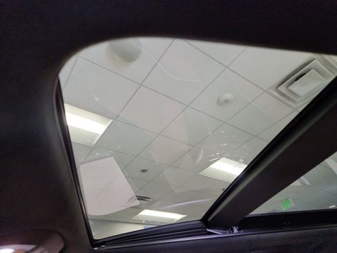 New 2026 Chrysler Pacifica Pinnacle image 17