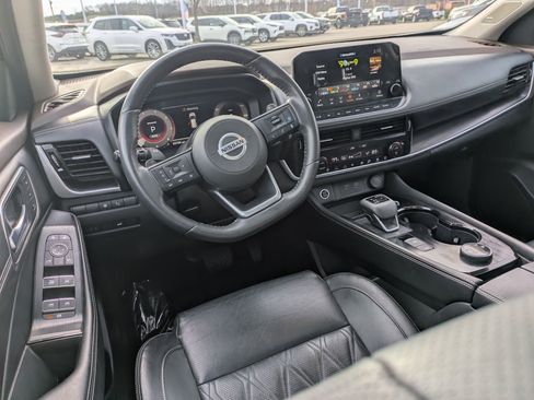 Used 2021 Nissan Rogue Platinum image 29