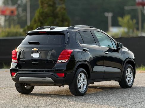 Used 2019 Chevrolet Trax LT w/ LT Convenience Package AWD/4WD image 9