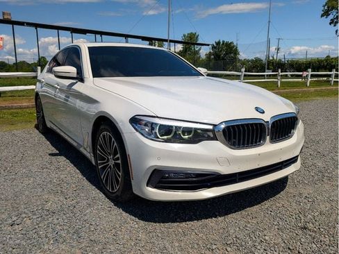 Used 2017 BMW 530i xDrive AWD/4WD image 3