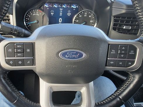 Used 2023 Ford Expedition Max XLT image 13