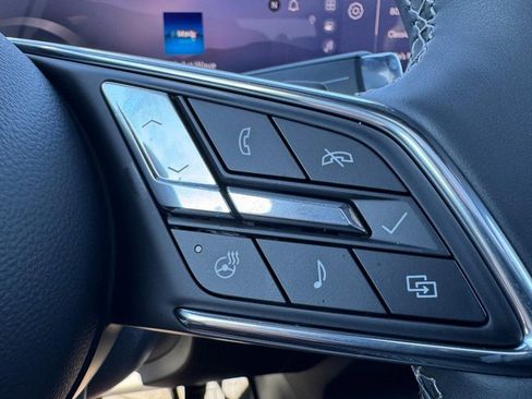 Used 2026 Buick Enclave Preferred w/ Power Package image 19