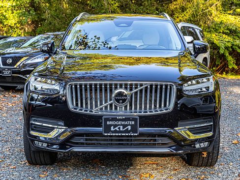 Used 2024 Volvo XC90 B5 Plus image 2