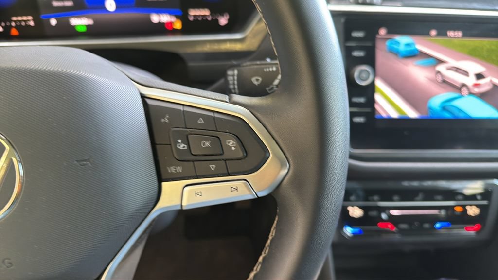 Certified 2022 Volkswagen Tiguan SE FWD image 23