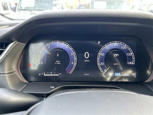 New 2025 Jeep Grand Cherokee Altitude image 8