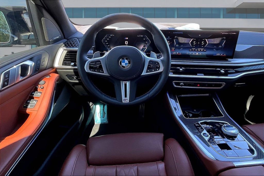 Used 2025 BMW X5 M60i AWD/4WD image 8