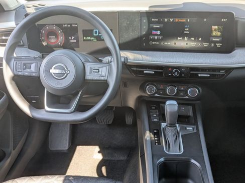New 2025 Nissan Kicks SV w/ Charging Package FWD image 29