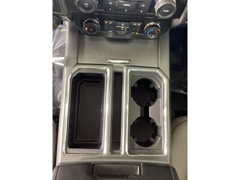 Used 2019 Ford F150 XLT w/ Equipment Group 302A Luxury AWD/4WD image 27