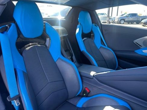 Used 2023 Chevrolet Corvette Stingray Premium Conv w/ Z51 Performance Package RWD image 19