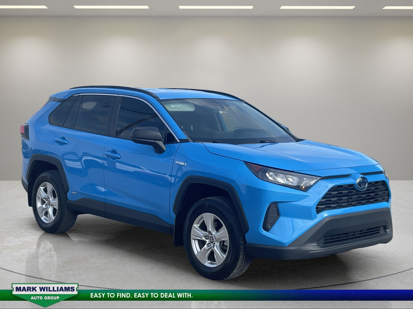 Used 2021 Toyota RAV4 LE AWD/4WD image 1