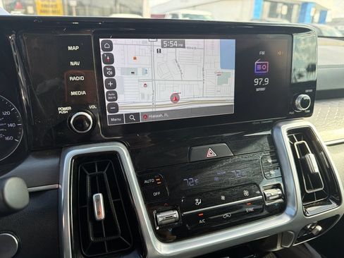 Used 2022 Kia Sorento SX AWD/4WD image 14