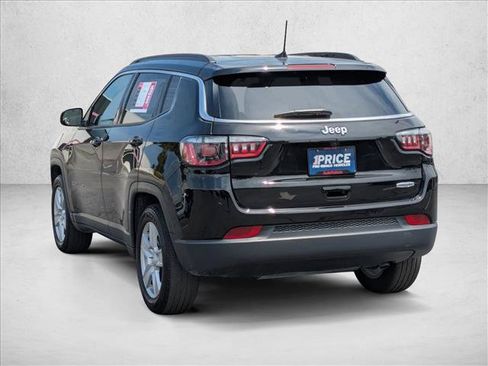 Used 2022 Jeep Compass Latitude w/ Convenience Group FWD image 8