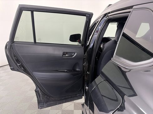 Used 2025 Toyota Corolla Cross AWD Hybrid image 12