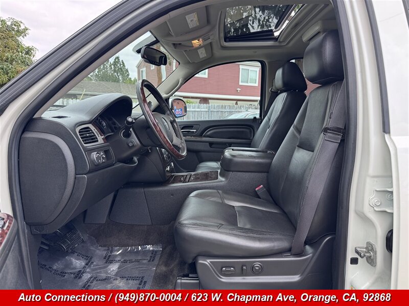 Used 2014 GMC Yukon XL Denali AWD/4WD image 6