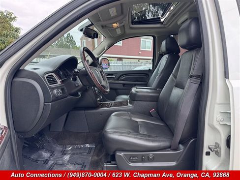 Used 2014 GMC Yukon XL Denali AWD/4WD image 6