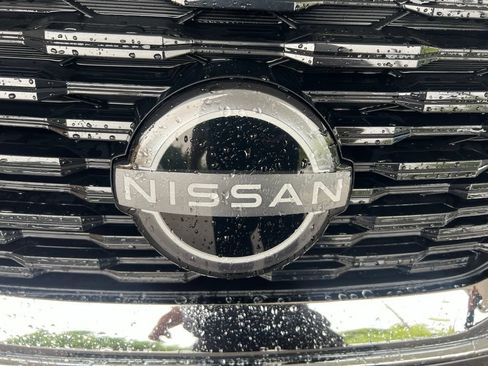 Certified 2023 Nissan Rogue S FWD image 30