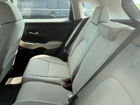 Used 2025 Honda HR-V LX image 10