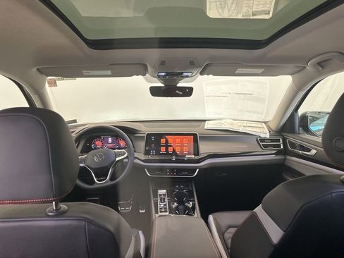 New 2026 Volkswagen Atlas Peak Edition AWD/4WD image 25