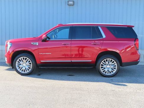 Used 2025 GMC Yukon Elevation AWD/4WD image 7