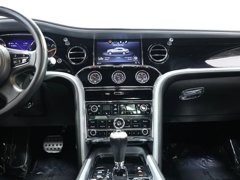 Used 2018 Bentley Mulsanne RWD image 37