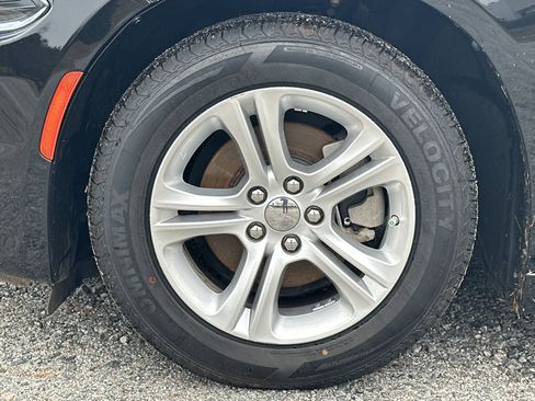 Used 2023 Dodge Charger SXT image 11