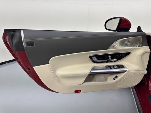 Used 2022 Mercedes-Benz SL 55 AMG 4MATIC image 44