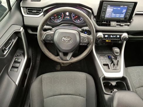 Used 2020 Toyota RAV4 XLE image 20