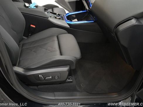 Used 2025 BMW X3 xDrive30i w/ Premium Package image 18