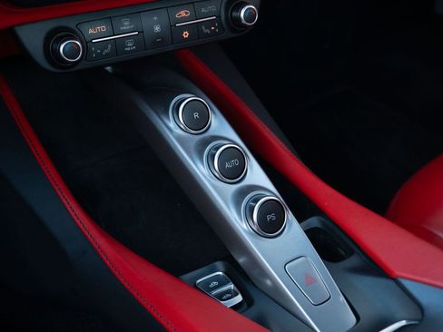 Used 2019 Ferrari Portofino image 49