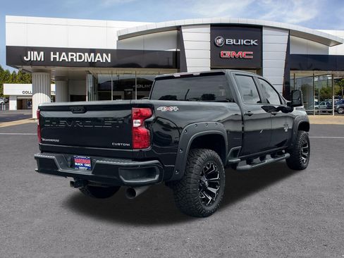 Used 2022 Chevrolet Silverado 2500 Custom w/ Custom Value Package AWD/4WD image 7