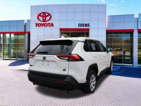 Used 2025 Toyota RAV4 LE AWD/4WD image 3